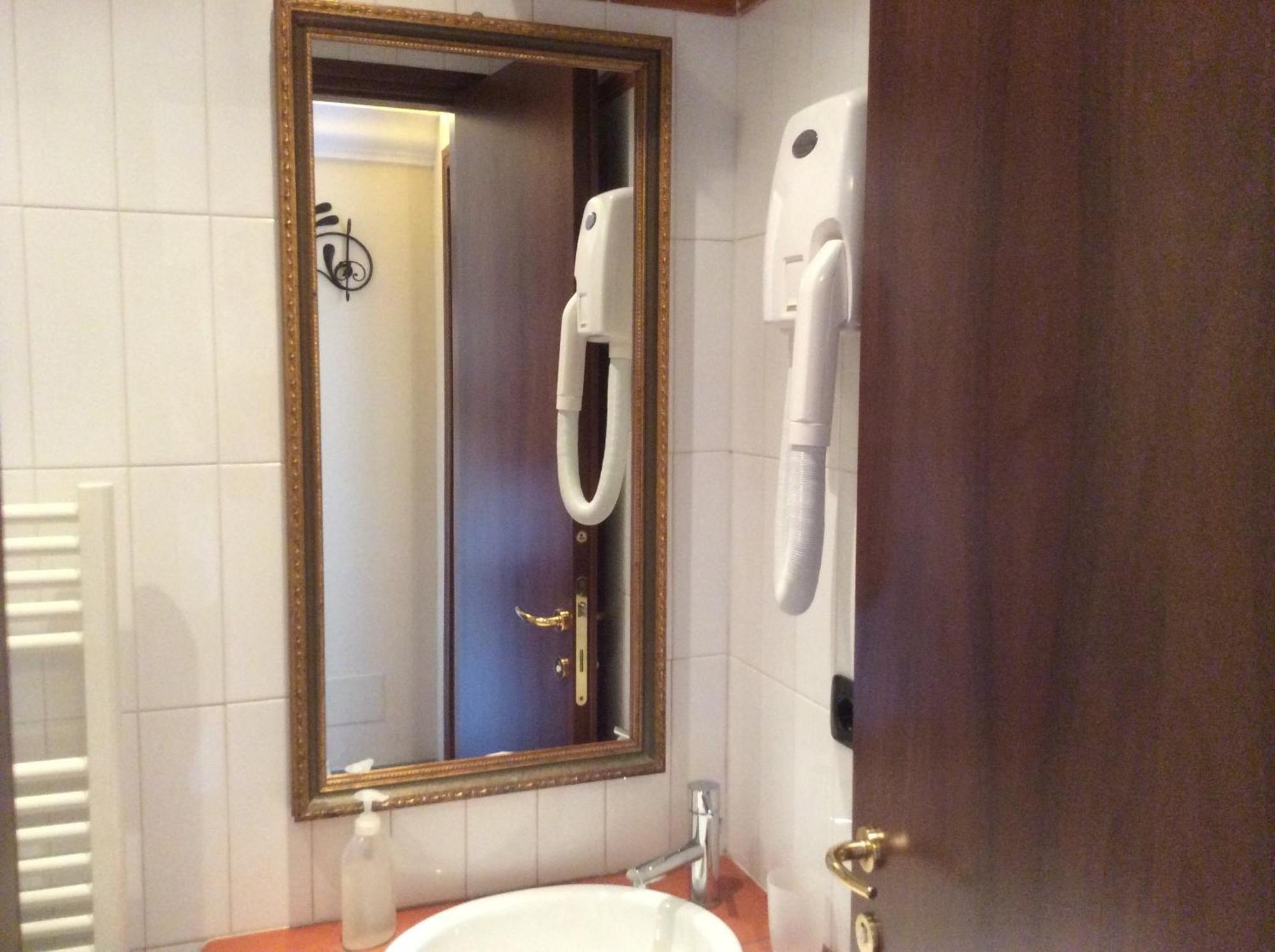 Hotel Al Sanpietrino Rom Rum bild